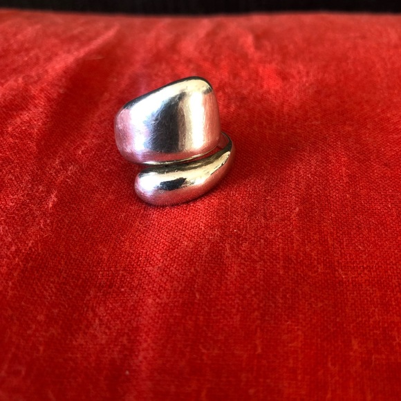 Sterling Silver wrap style ring with adjustment - Picture 2 of 3